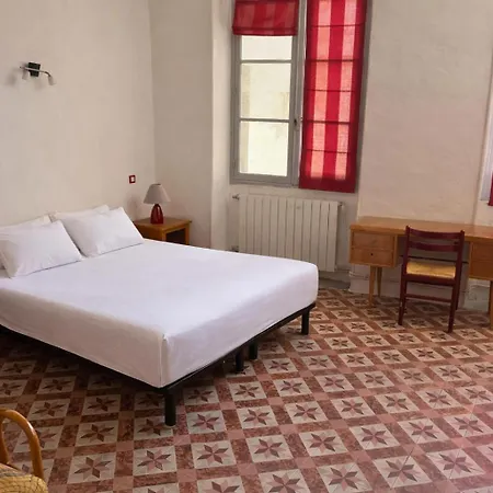 La Feuille D'acanthe, Centre * Nîmes