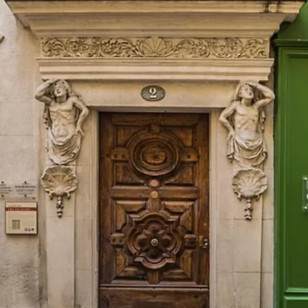 La Feuille D'acanthe, Centre Nîmes